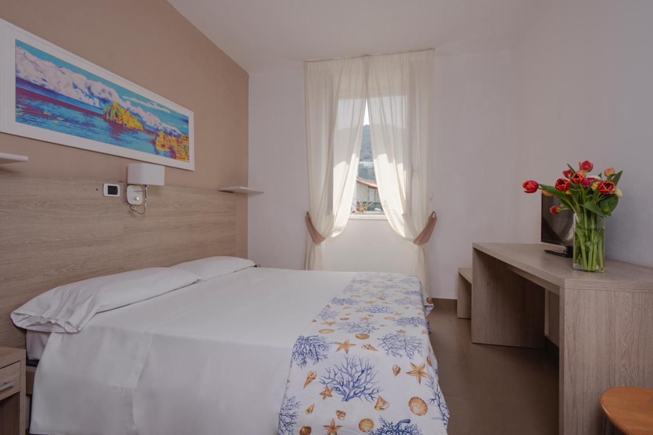 Hotel Stella Maris Terme Casamicciola Terme ภายนอก รูปภาพ